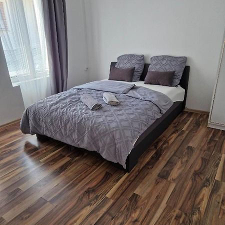 Tifani Apartman Keszthely Esterno foto